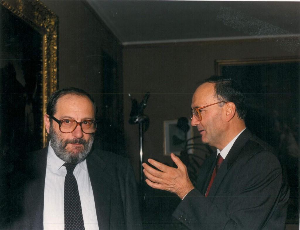 Umberto Eco e l'allora Rettore Giovanni ferretti