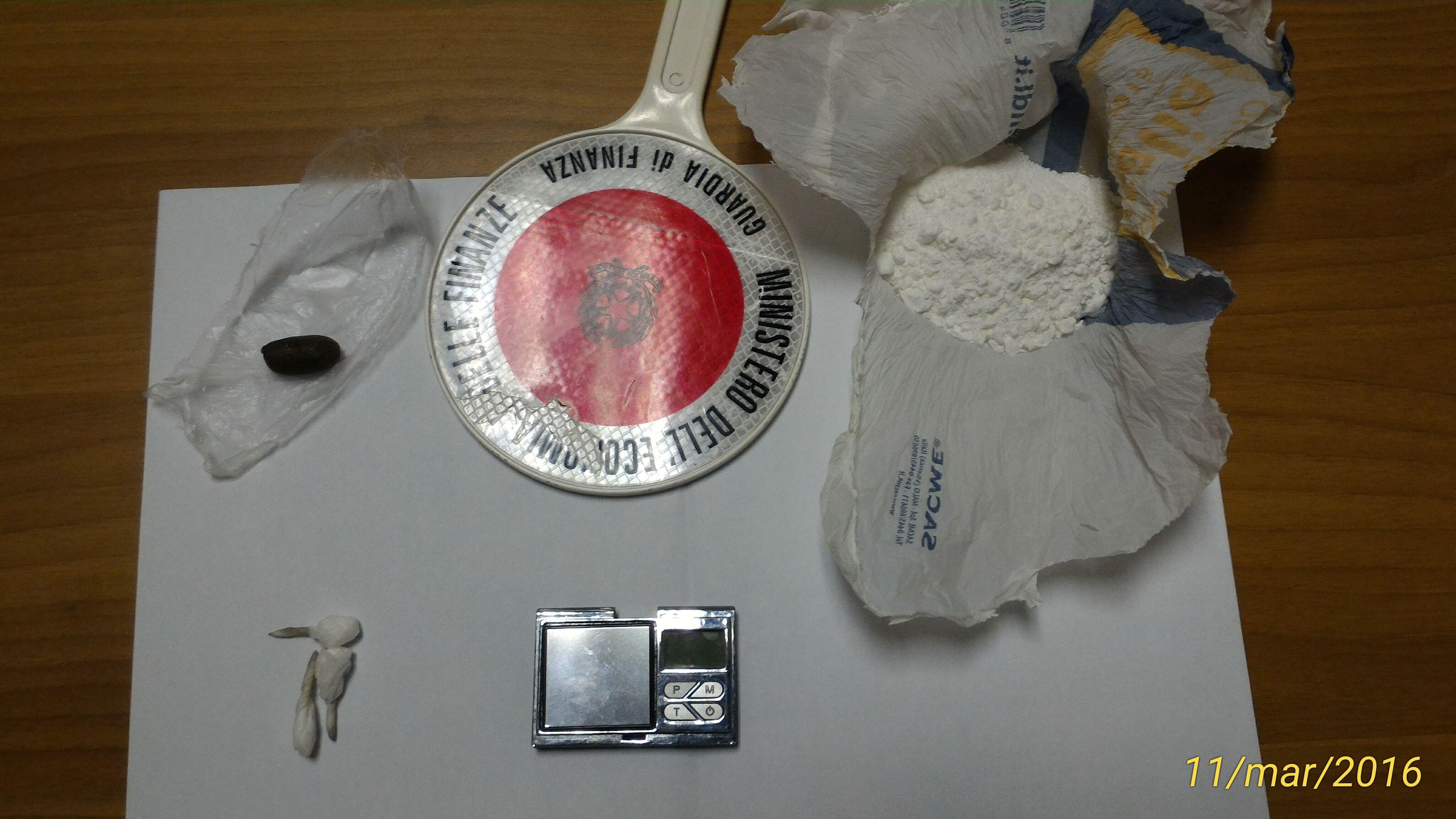 Civitanova: sequestrati 50 grammi di cocaina e hashish