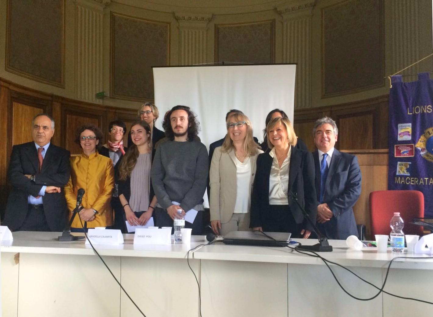 Premio Unimc e Lions Club a tesi su umanesimo e legalità