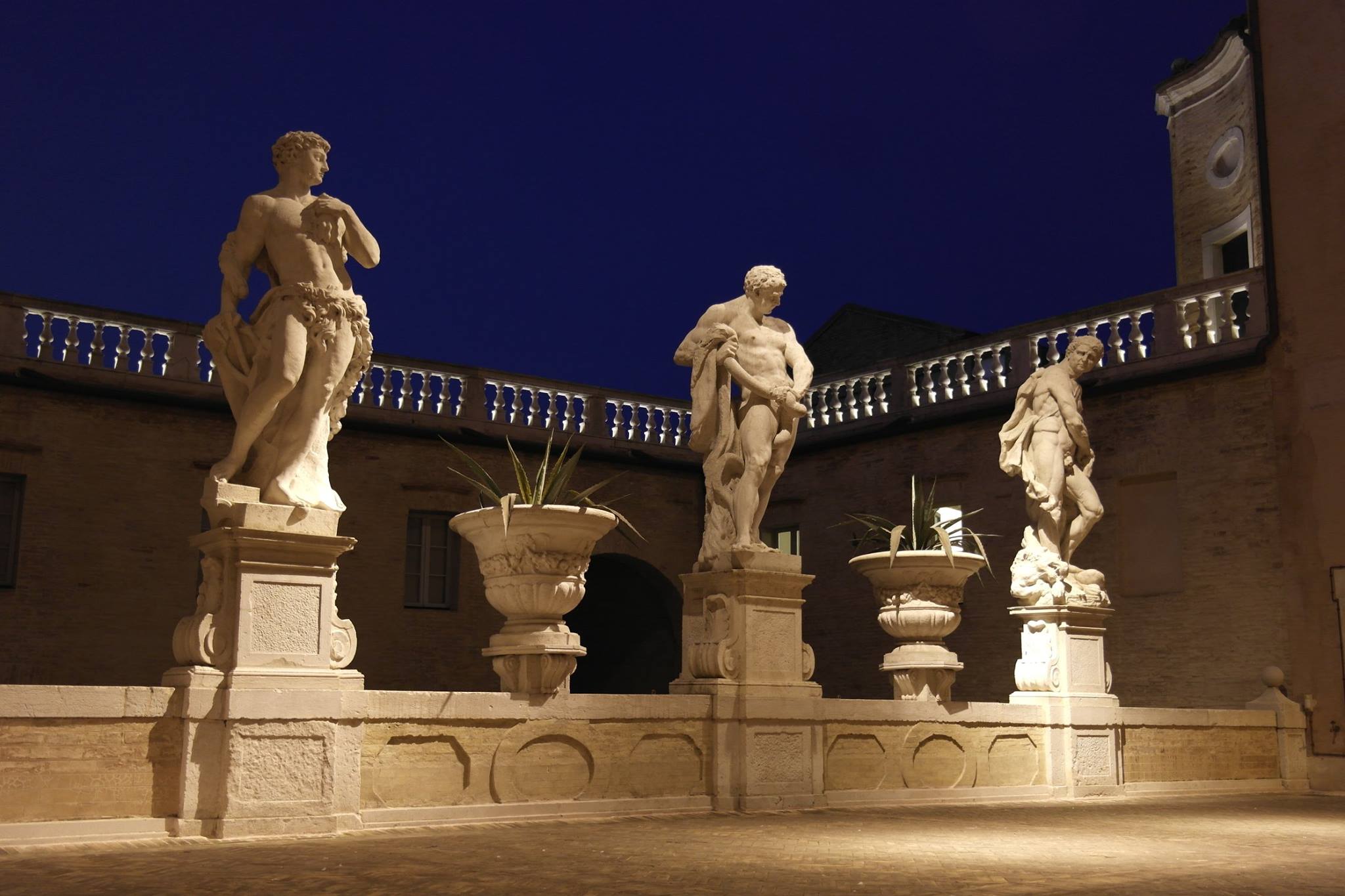 Notte dei Musei a Macerata con caccia al tesoro fotografica