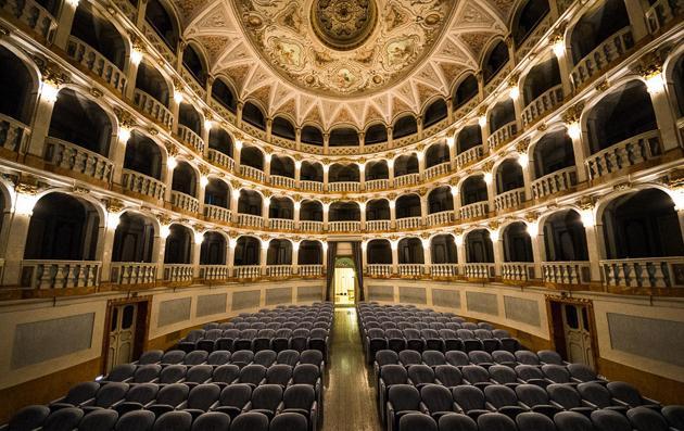 Presentata la prossima stagione di prosa del Teatro Lauro Rossi