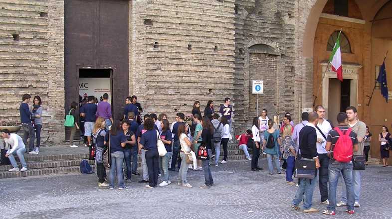 Unimc, conferenza sulla politica economica del governo