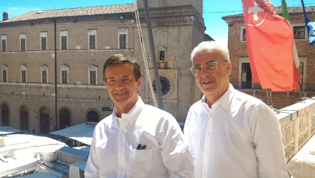 Il sindaco di Bergamo Giorgio Gori in visita a Macerata