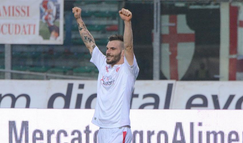 Maceratese: arrivato l’attaccante Petrilli, orari delle biglietterie per la Samb