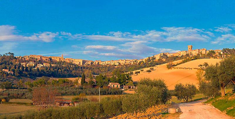 Un voucher per visitare i gioielli di Recanati