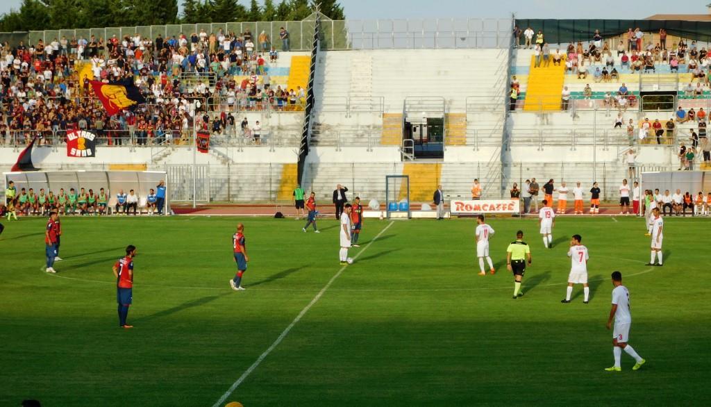 Maceratese-Samb 1-2. Esordio amaro e sfortunato per la Rata