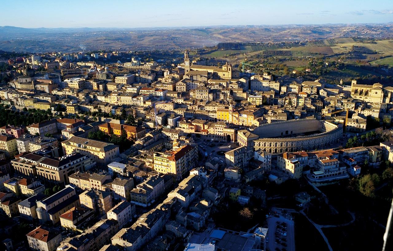 Sopralluoghi nelle scuole di Macerata. Convitto e Mestica in altre sedi