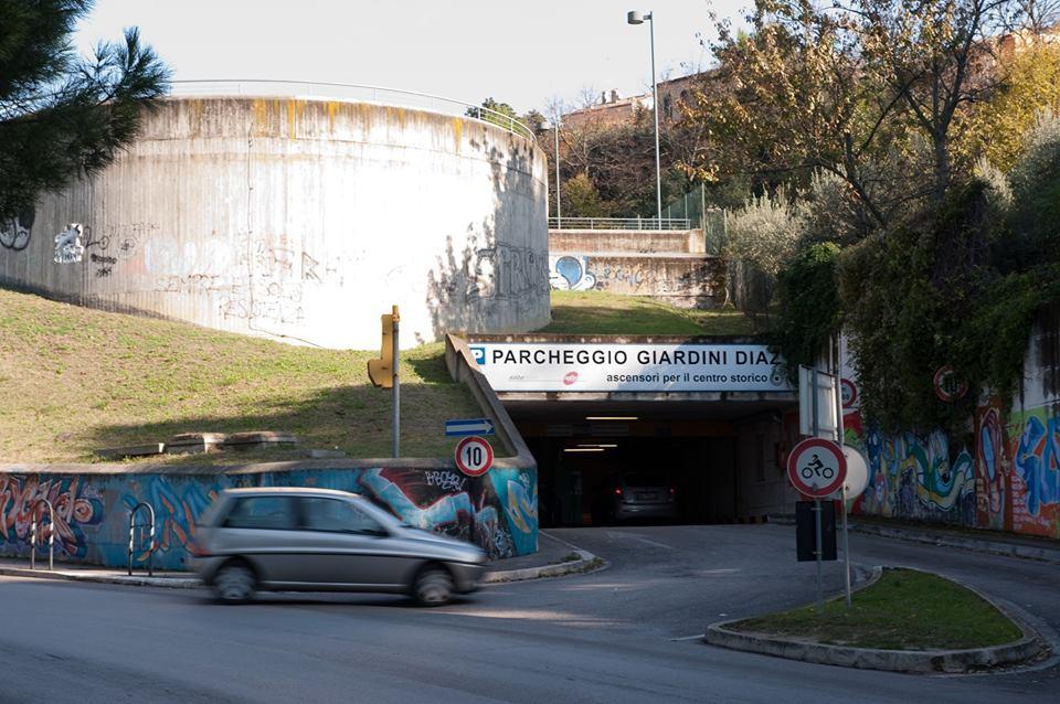 Macerata, il consiglio comunale vota la riacquisizione del ParkSì