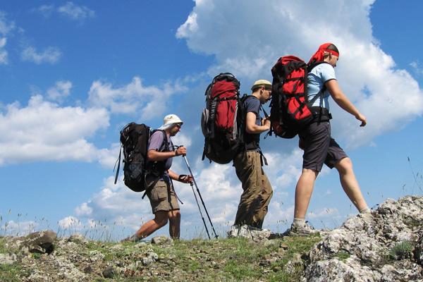 Rinviata la passeggiata sulla Via Lauretana