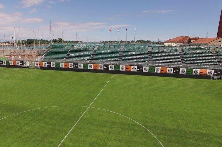 Maceratese, i biglietti per Venezia e la solidarietà con le maglie del Parma