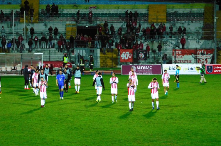 Maceratese-Santarcangelo 1-1. Ancora un pareggio, Helvia Recina tabù