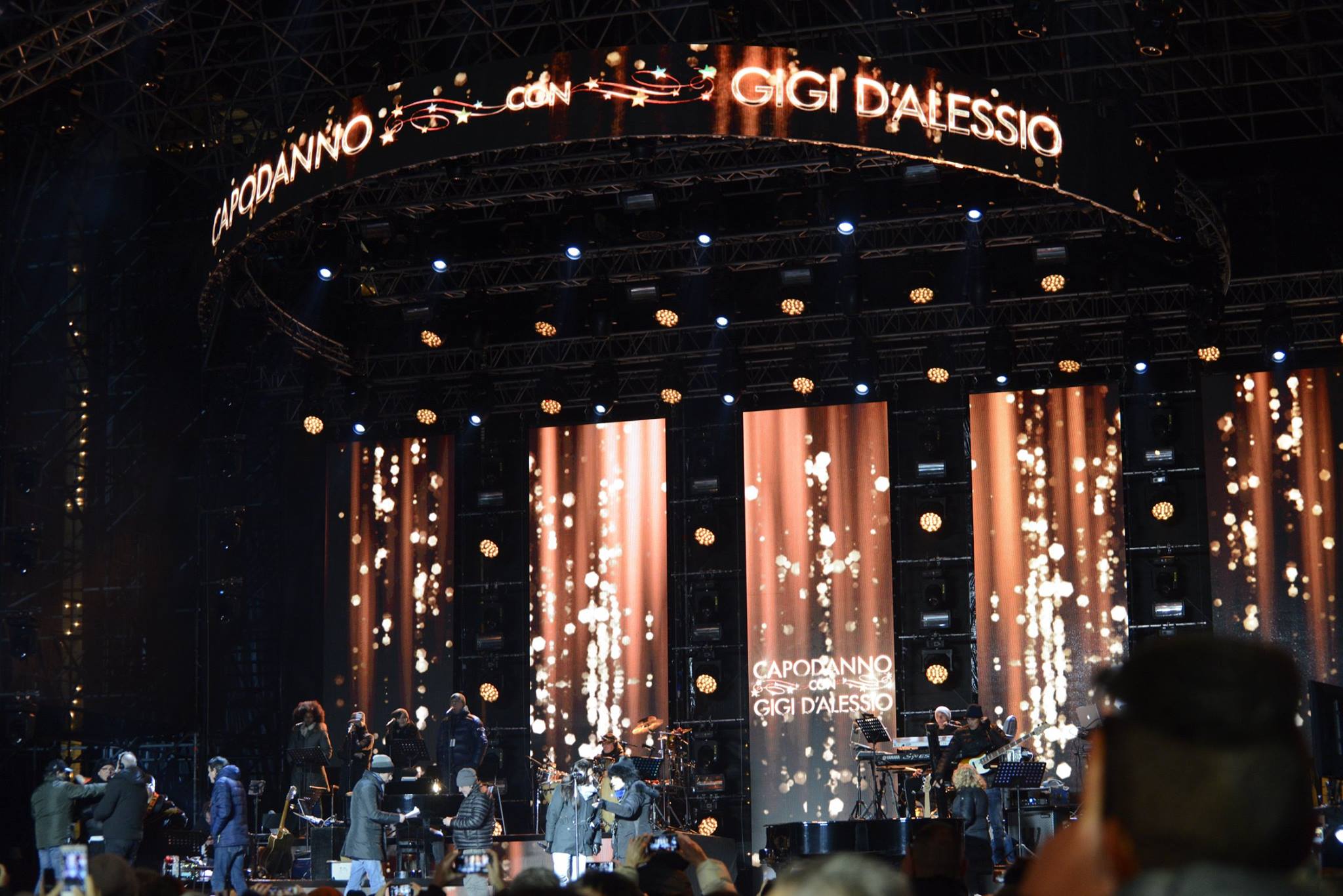 Civitanova Marche, capodanno in diretta Canale 5 con Gigi D’Alessio & Friends