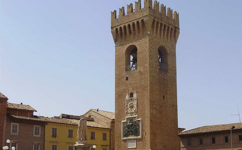 Torre del Borgo a Recanati, aperture speciali per le festività natalizie