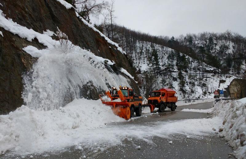 Neve e sisma: monitorate le strade, 200 utenze Enel ancora interrotte
