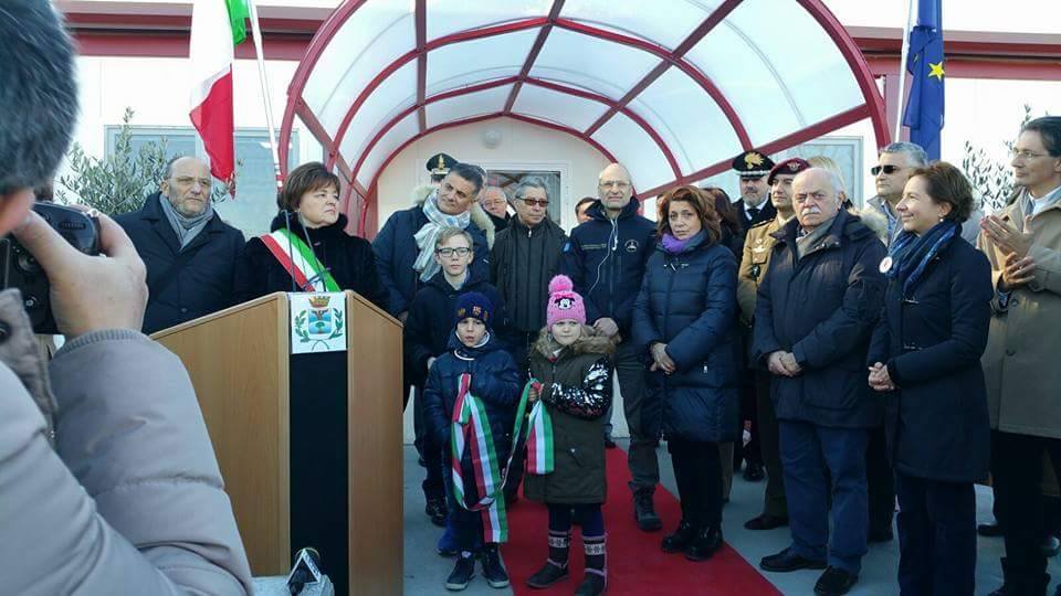 Inaugurata la scuola prefabbricata a Colbuccaro di Corridonia