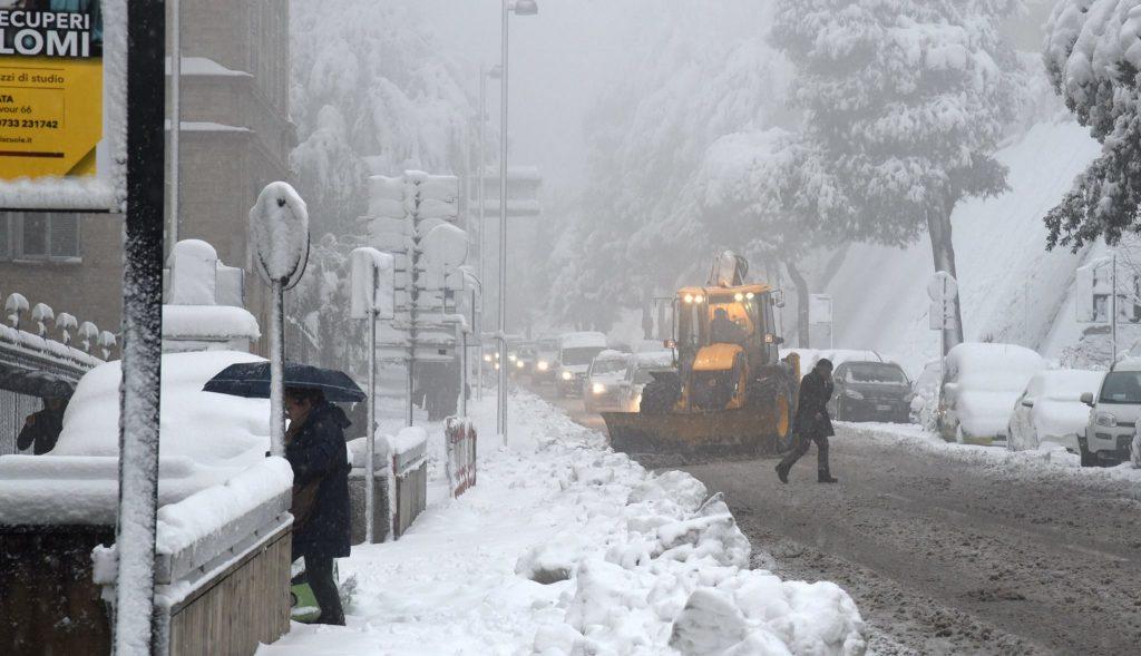 neve-macerata2