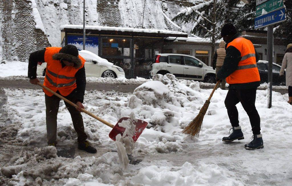 neve-macerata3