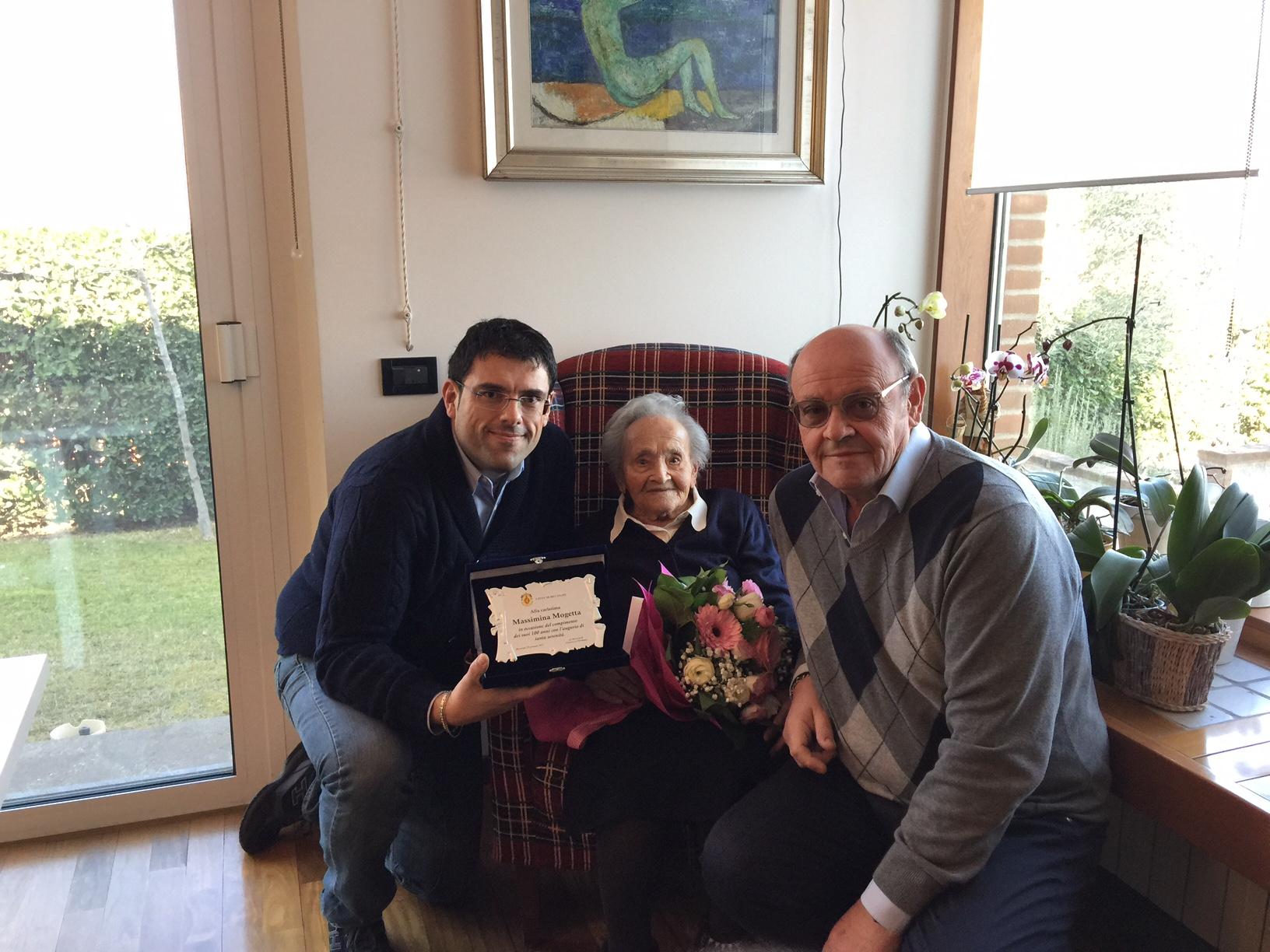 Nuova centenaria a Recanati, auguri a nonna Massimina