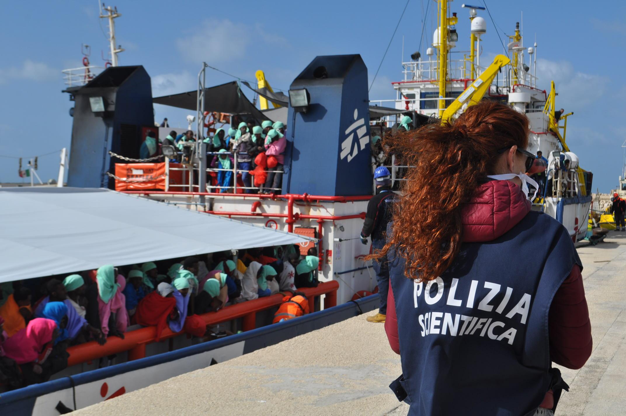 Polizia di Stato, arrestati tre scafisti nascosti tra i richiedenti asilo