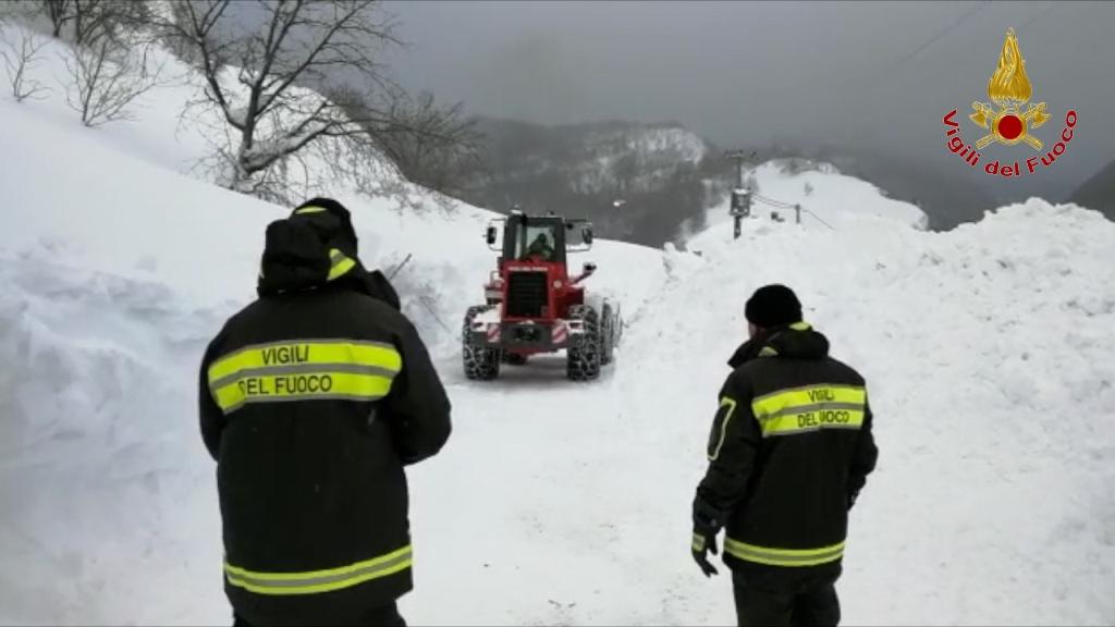 Neve e sisma, già operative le colonne mobili arrivate da altre regioni