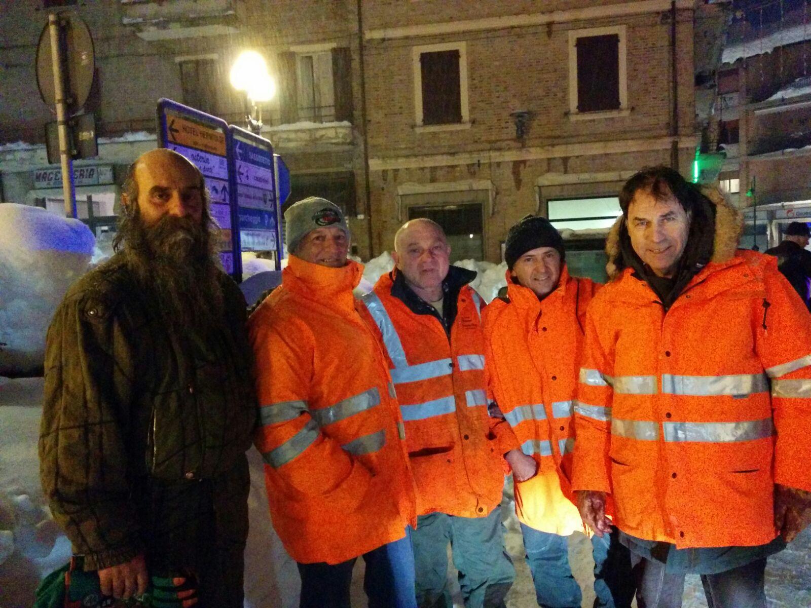 Tratti in salvo i due operai bloccati da slavine sulla Sarnano-Sassotetto