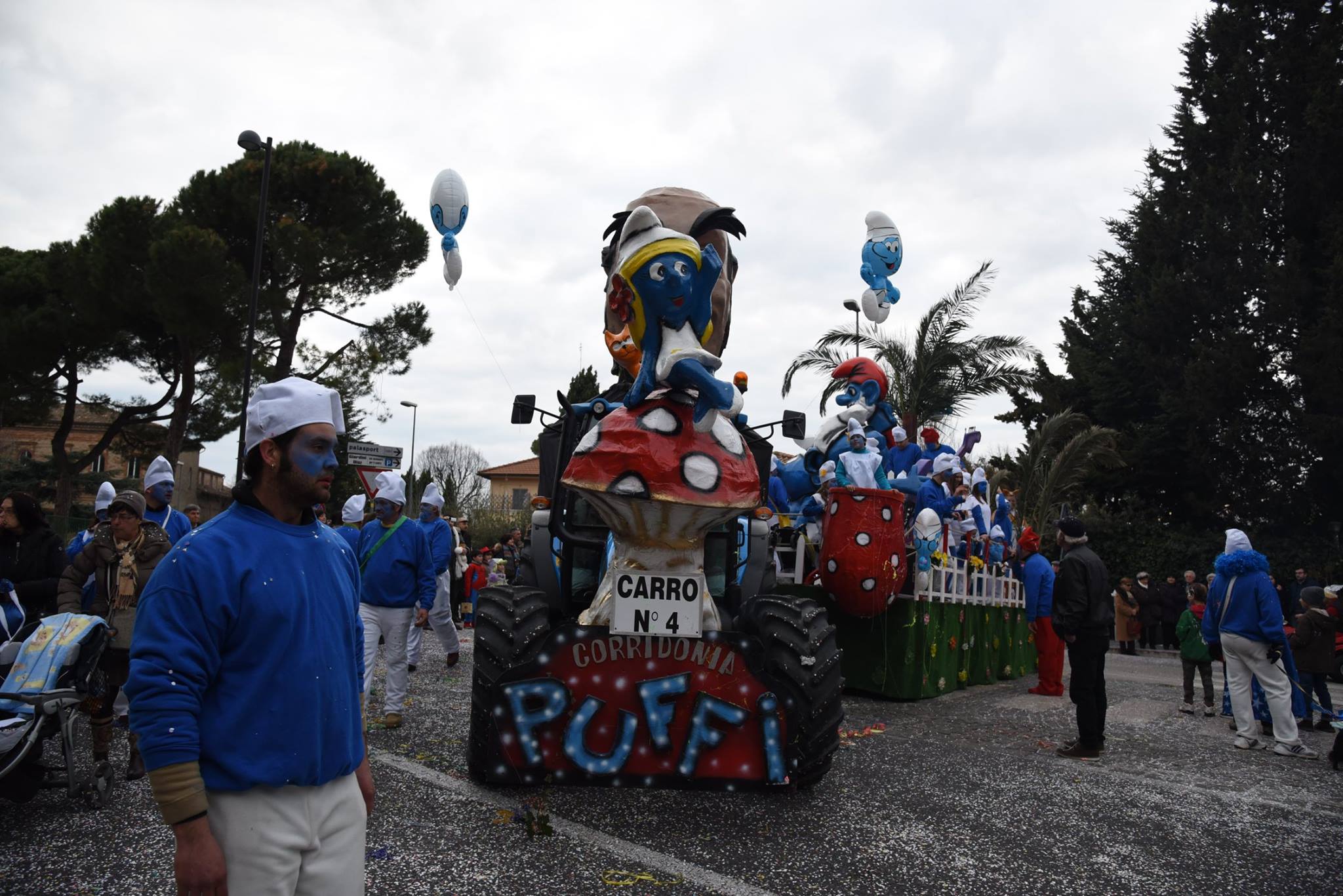 Carnevale Maceratese ai giardini Diaz con carri, gruppi e Veronica Maya