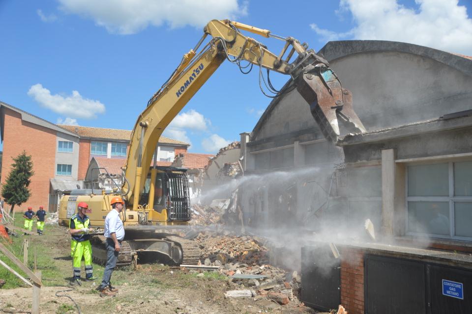 Demolizione e ricostruzione ITTS “Divini”, si cercano locali per sgombero
