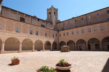 Giornata Epilessia, a Recanati si colora la Torre del Passero Solitario