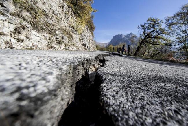 Terremoto, 286 milioni per ripristinare la viabilità nelle Marche