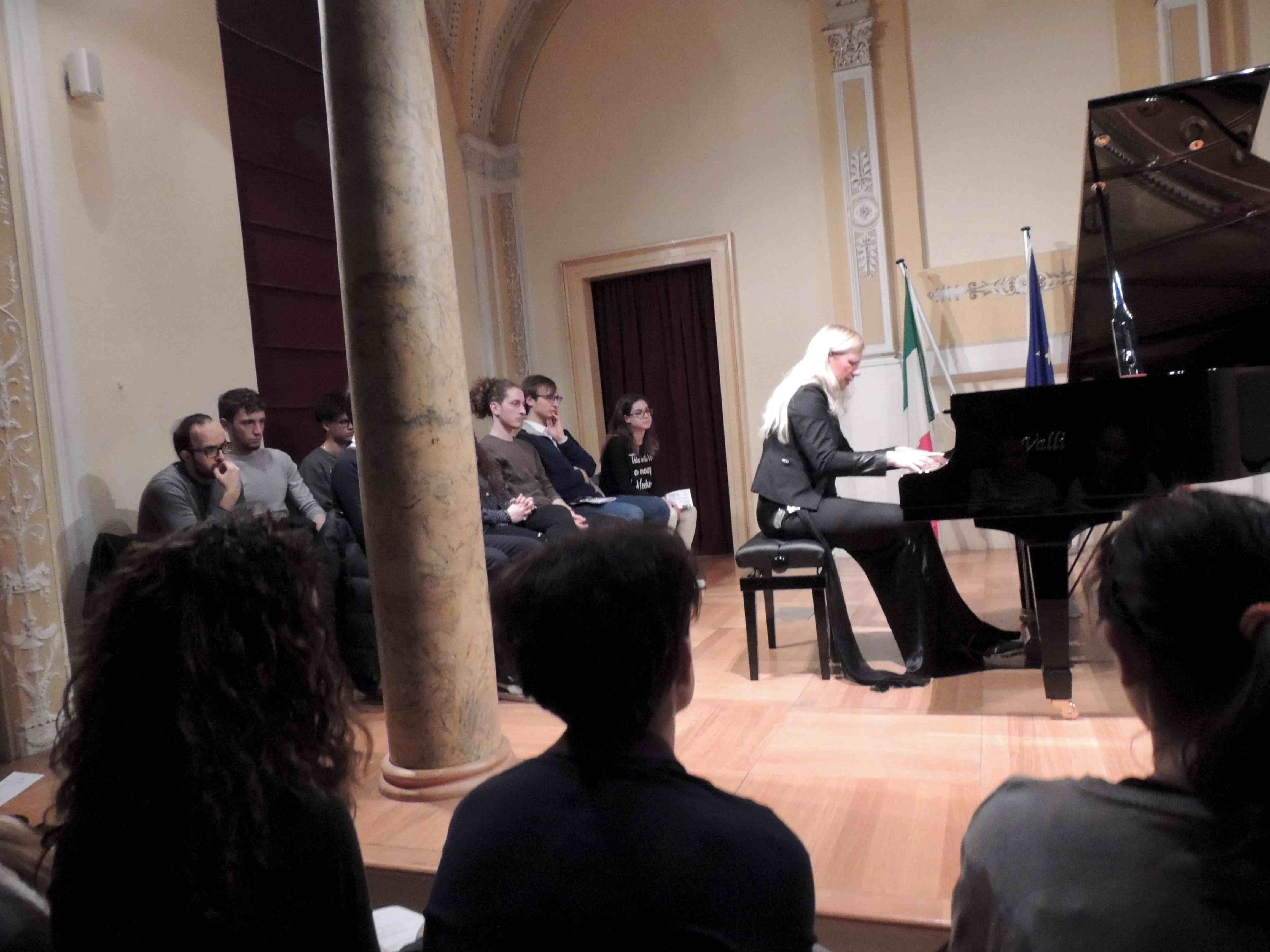 Valentina Lisitsa ha inaugurato la stagione di concerti della scuola Gigli