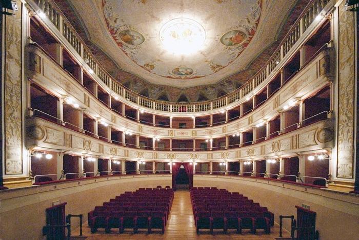 Matelica, Amalia Hall e Orchestra Filarmonica Marchigiana al Teatro Piermarini