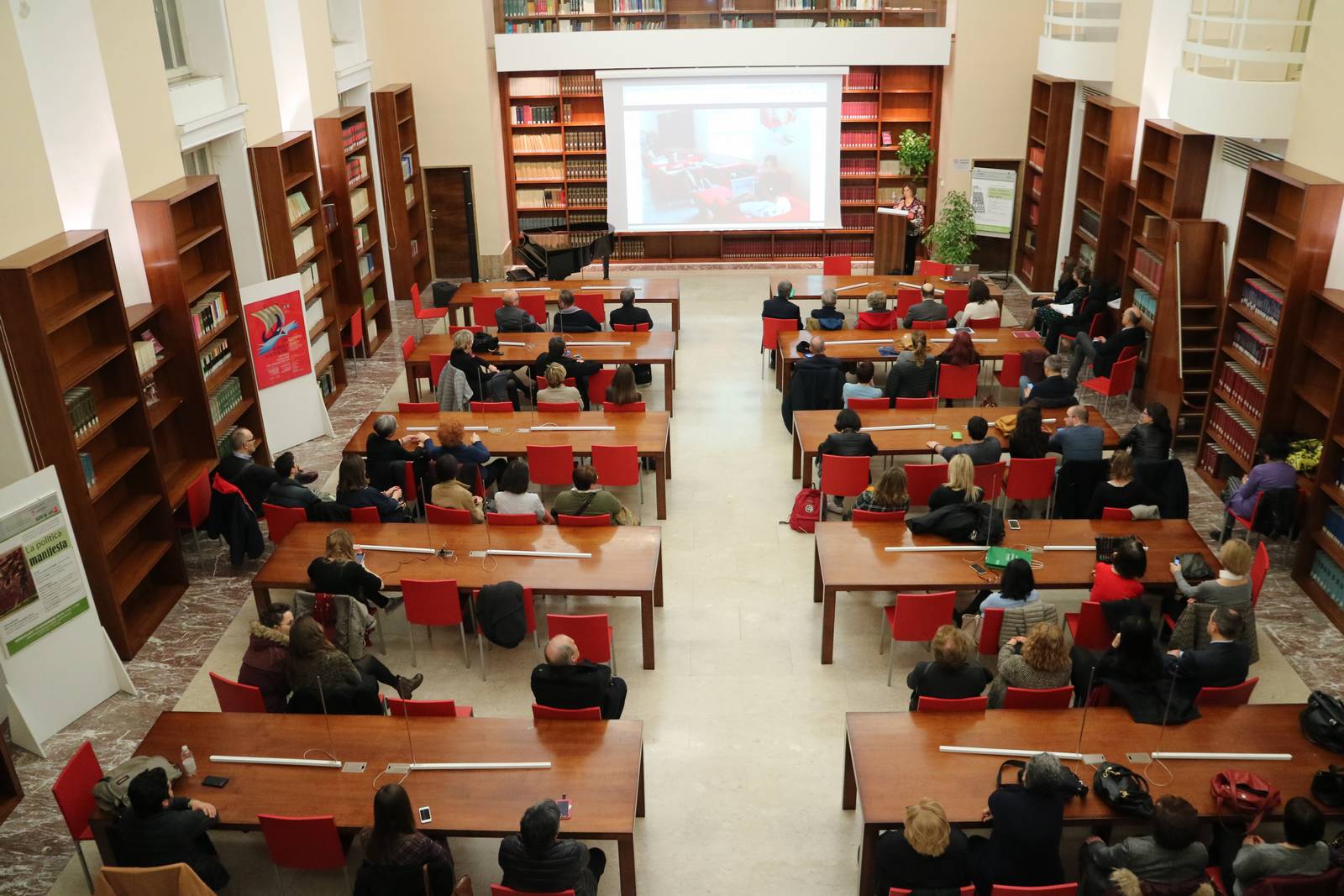 Unimc, la biblioteca di Ateneo festeggia dieci anni di attività