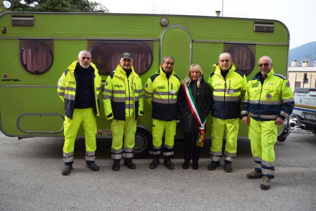 San Severino Marche, dopo una roulotte dal Pavese anche aiuti in denaro