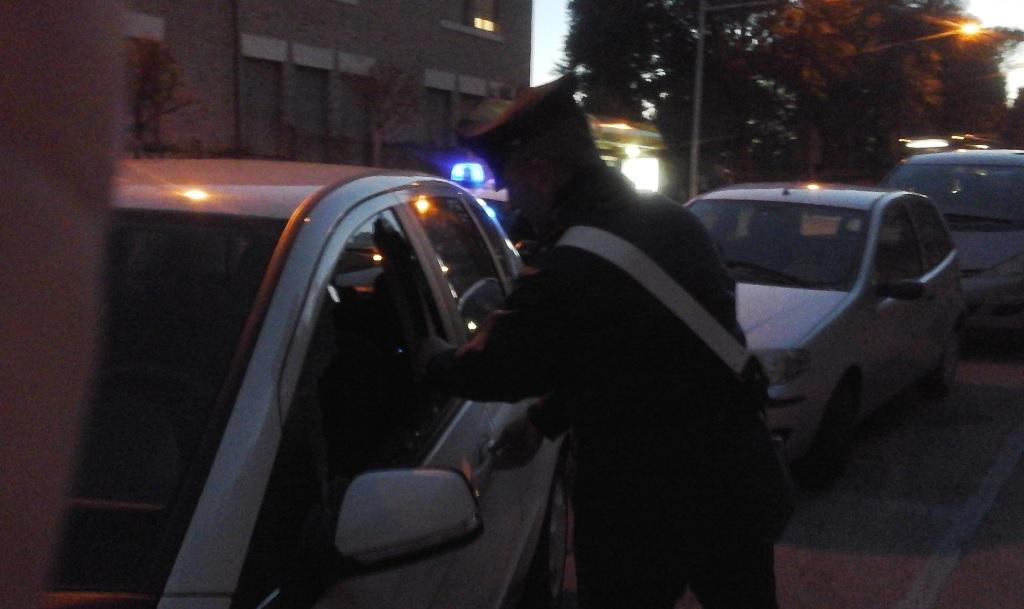 Furto in auto a Macerata, preso e denunciato il responsabile