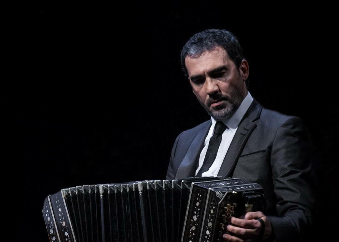 Tango, bandoneon e Orchestra Filarmonica al Teatro Lauro Rossi