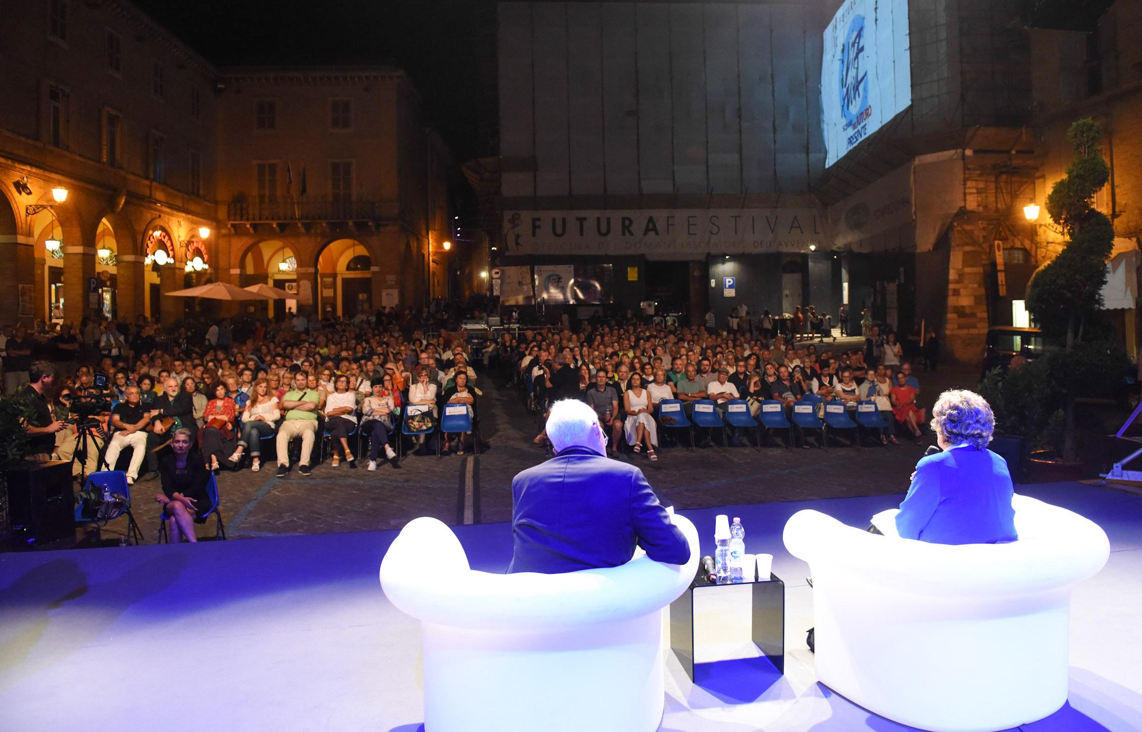 Futura, da Civitanova alla Festa di Scienza e Filosofia di Foligno