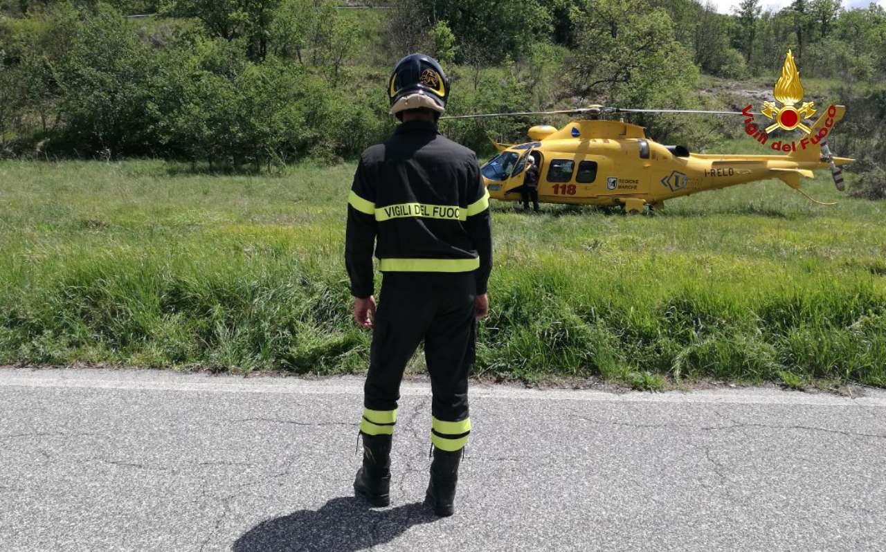 Serravalle di Chienti, grave motociclista finito fuori strada