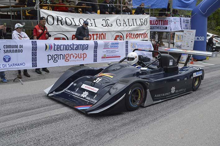 Cronoscalata Sarnano-Sassotetto, accesi i motori del Trofeo Scarfiotti