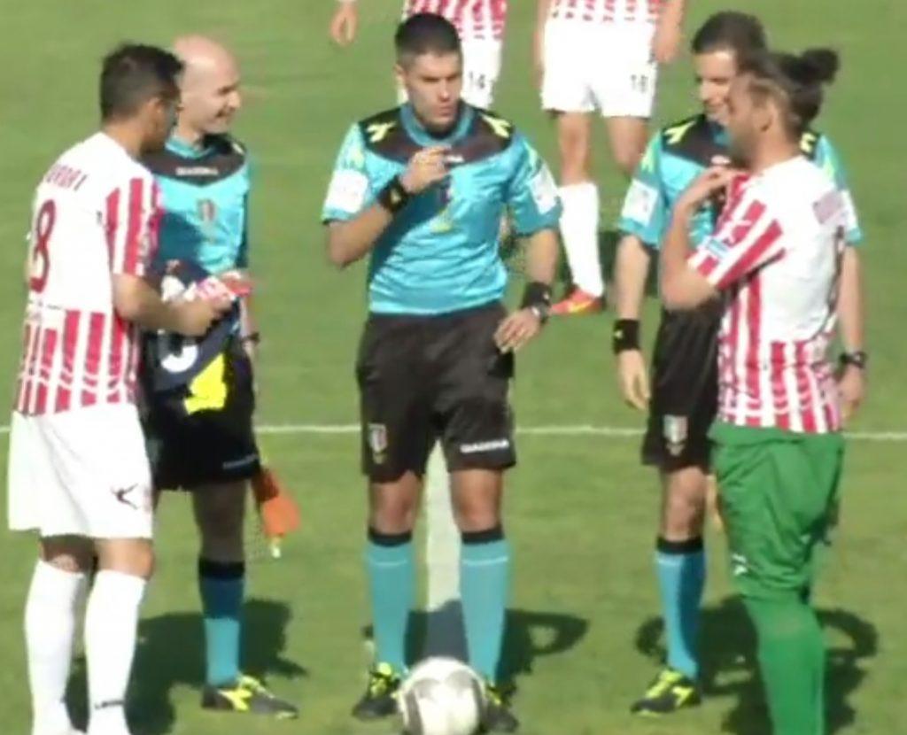 Nardi, a destra, con la maglia della Maceratese