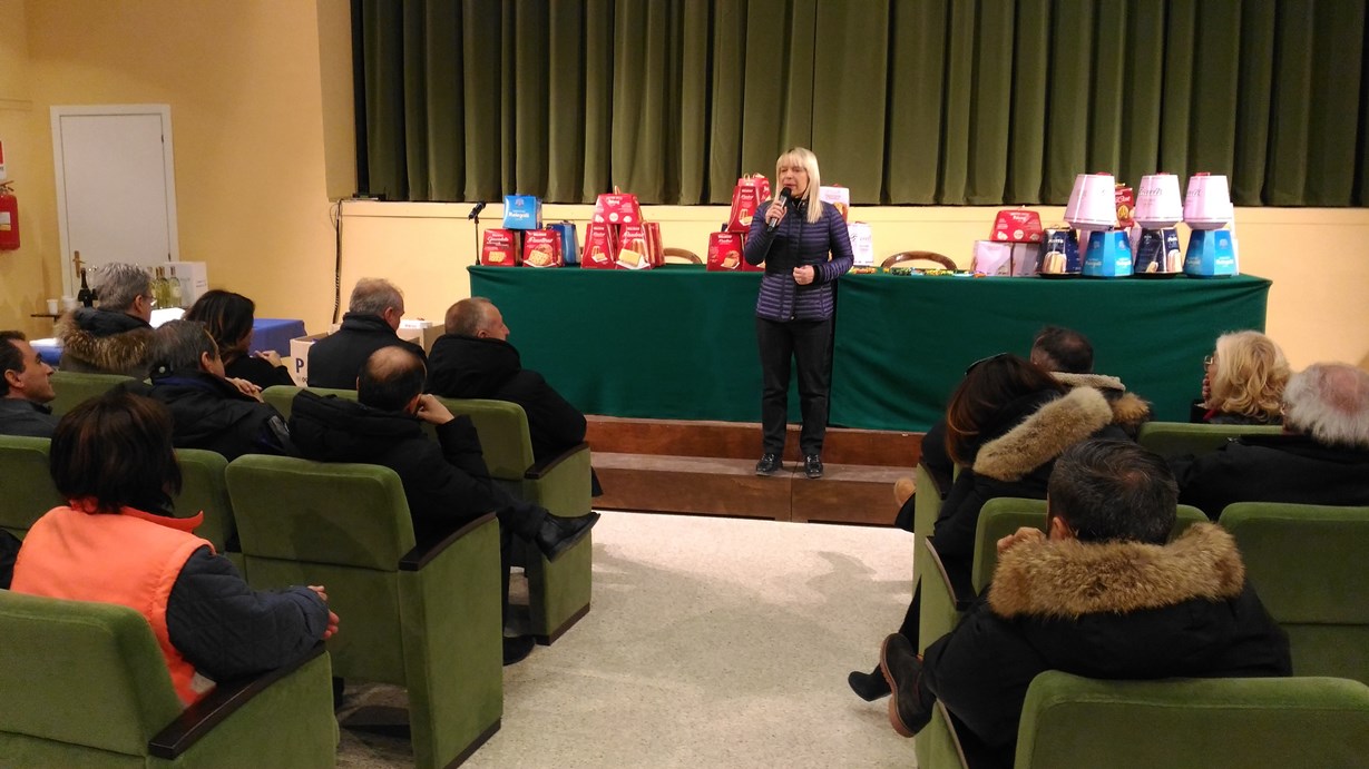 Natale a San Severino, auguri del sindaco e vin brulè