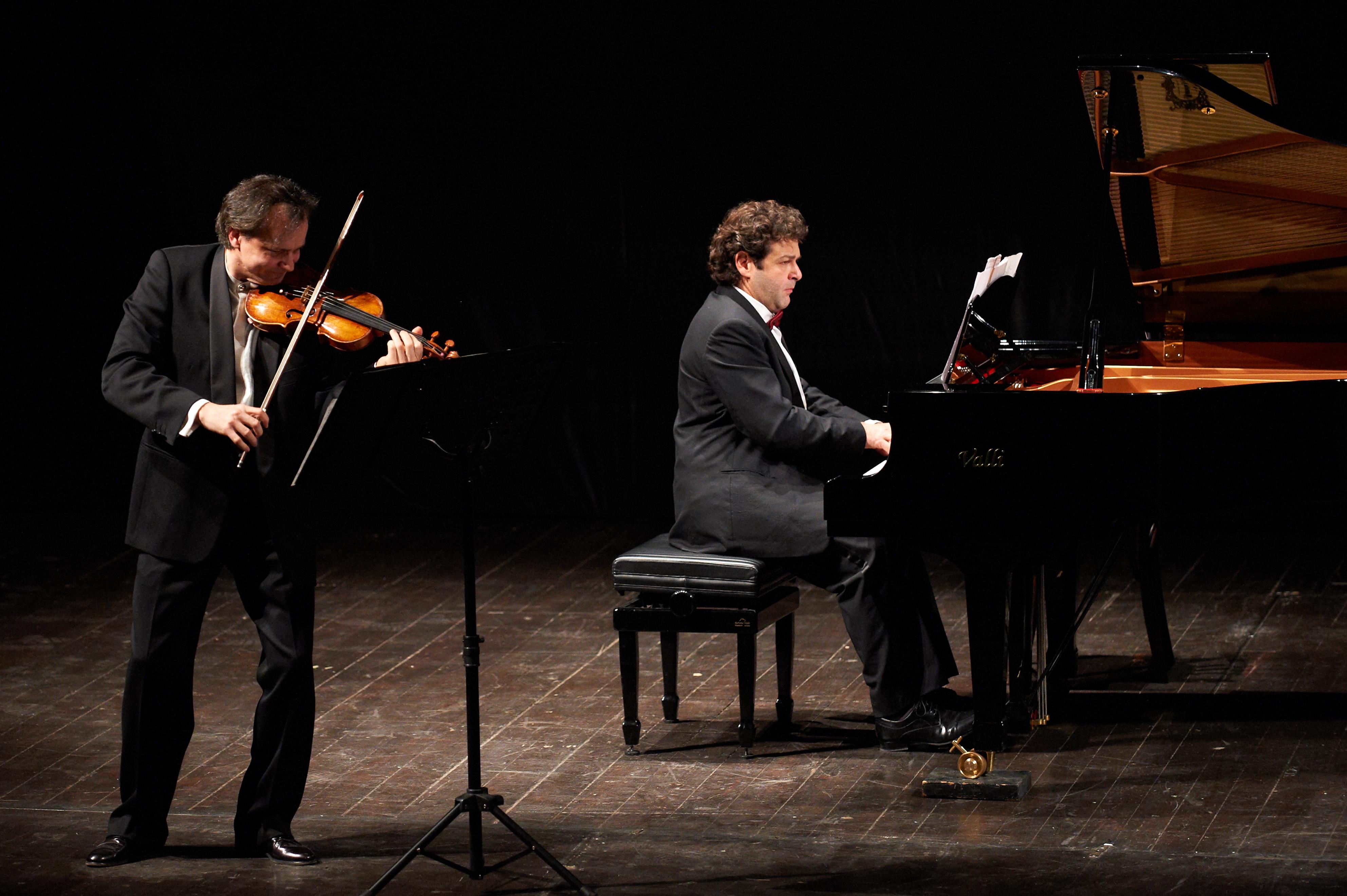 Macerata, duo Bogdanovic-Vianello al Teatro Lauro Rossi