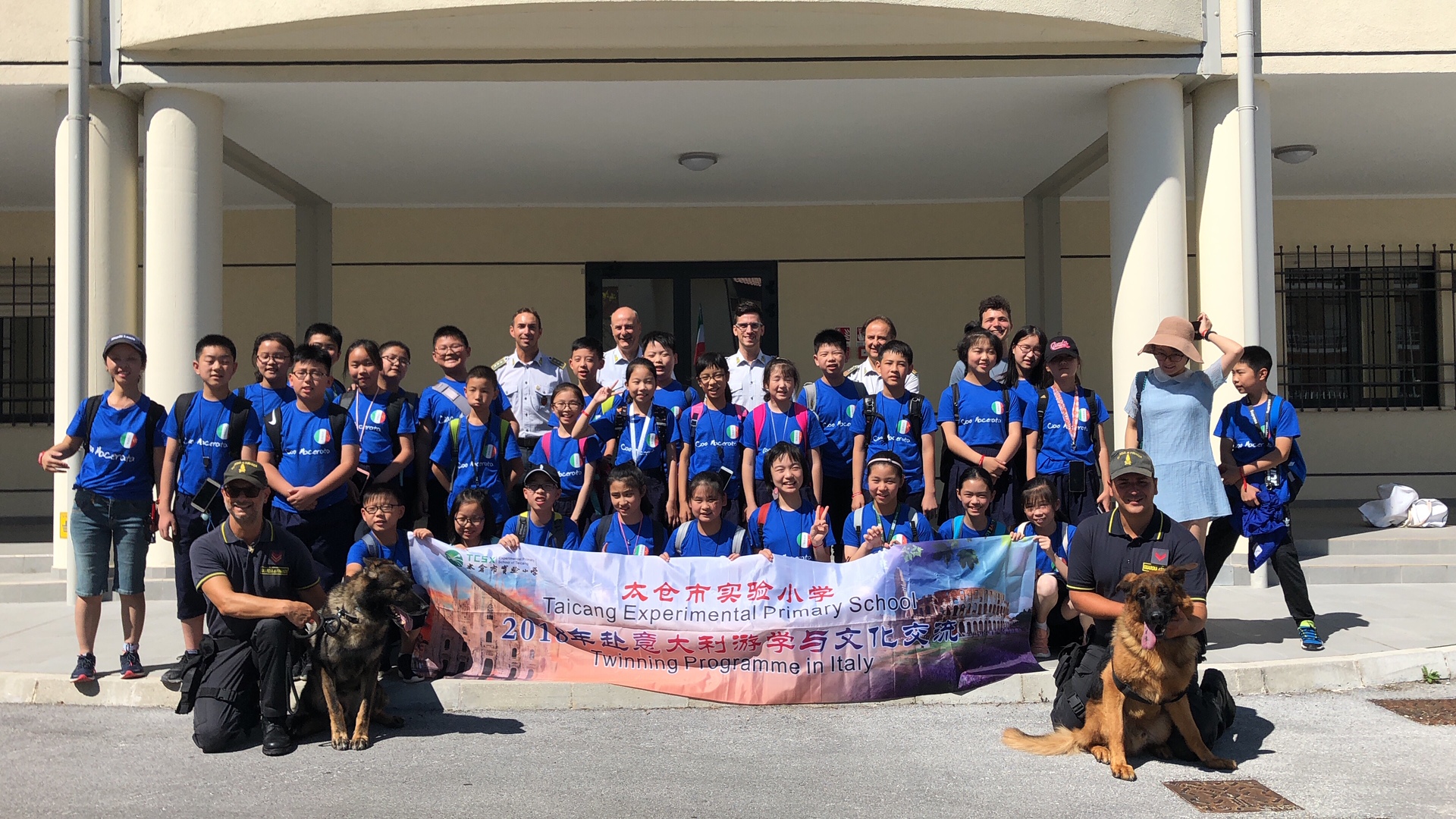 Studenti cinesi di Taicang in visita alla Guardia di Finanza