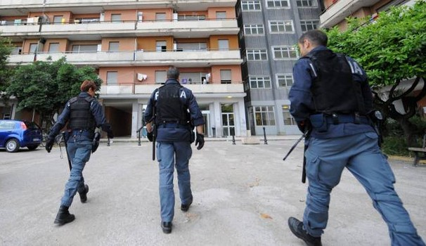 Porto Recanati, Polizia arresta spacciatore all’Hotel House