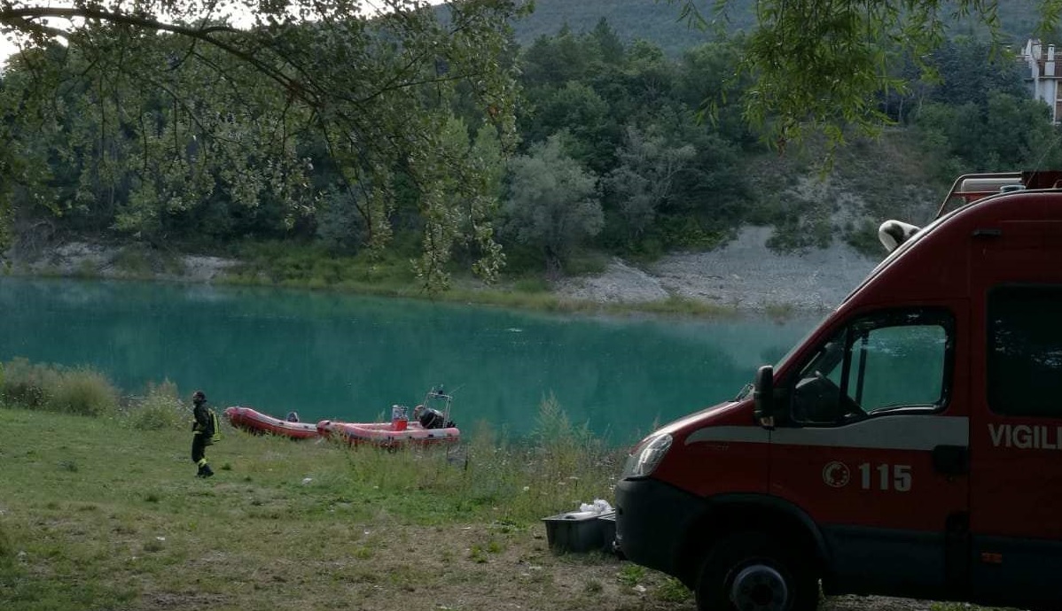 Lago di Fiastra, recuperato il corpo del giovane annegato