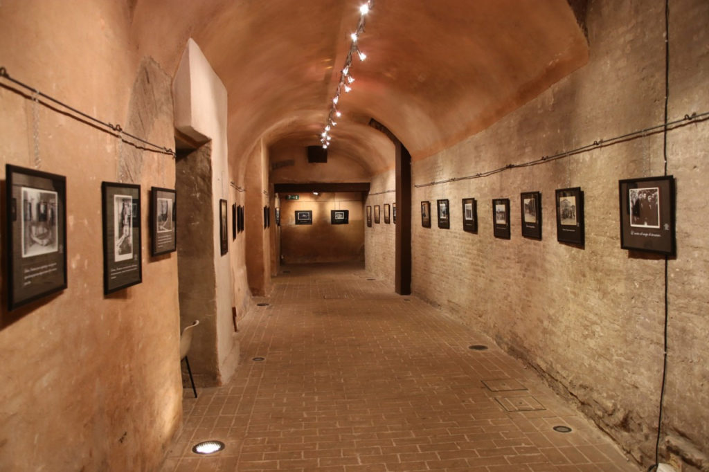 Macerata, agli Antichi Forni la mostra “50 & + per l’Arte”