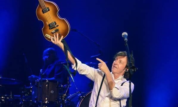 Montefano, concerto tributo a Paul McCartney dei Press To Play