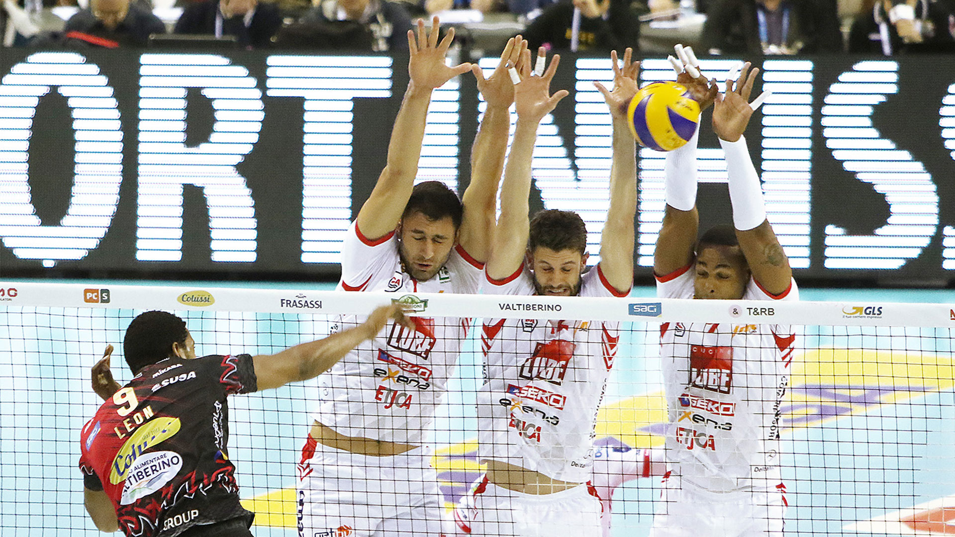 Lube stop a Perugia, Sir Safety Conad vince 3-1