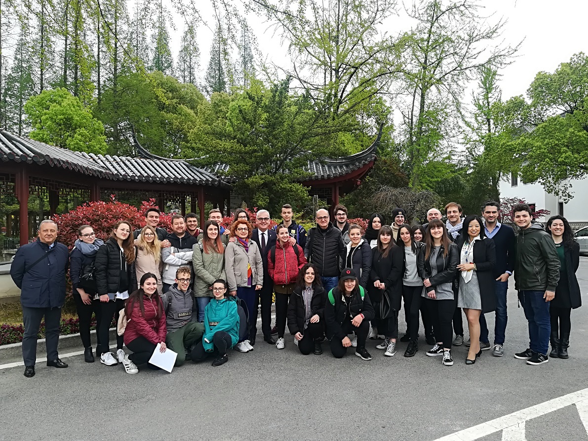 Delegazione di Macerata a Taicang, in Cina festival e incontri