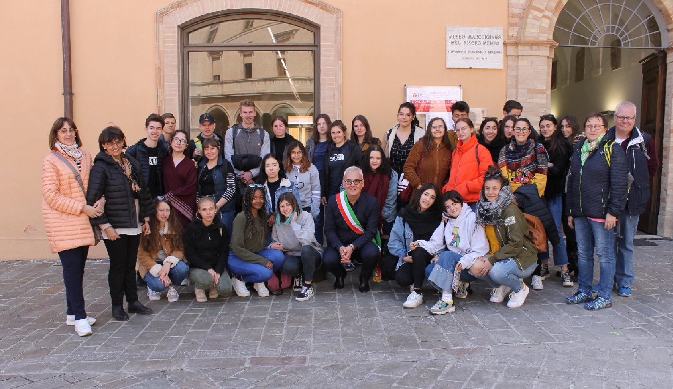 Macerata, studenti di Weiden ricevuti dal sindaco Carancini
