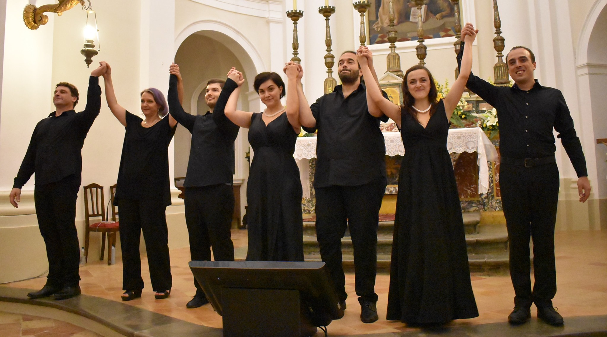 Abbadia di Fiastra, “Glissando vocal ensemble” in concerto